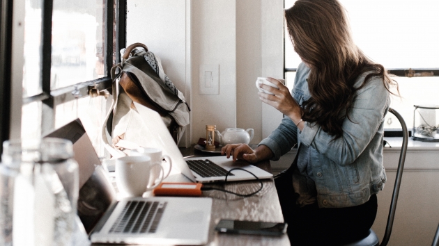 Viele Unternehmen tun sich schwer mit "New Work" - Quelle: Andrew Neel on Unsplash